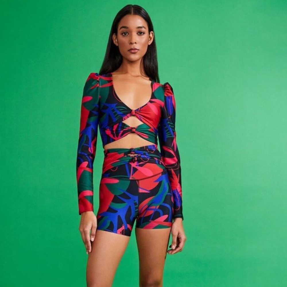 Vibrant Florals! PatBo Rio Print activewear biker shorts. See top post for set!
